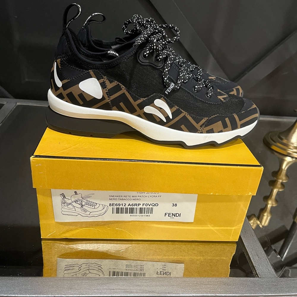 Fendi Women’s Black and Brown Sneakers
